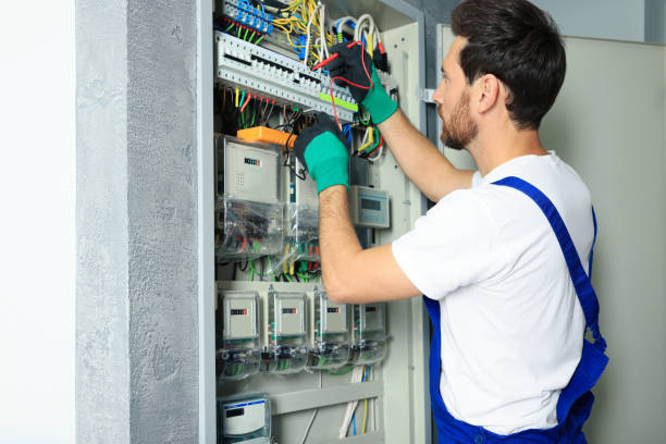 Best Industrial Electrical Services  in Williamsburg, FL